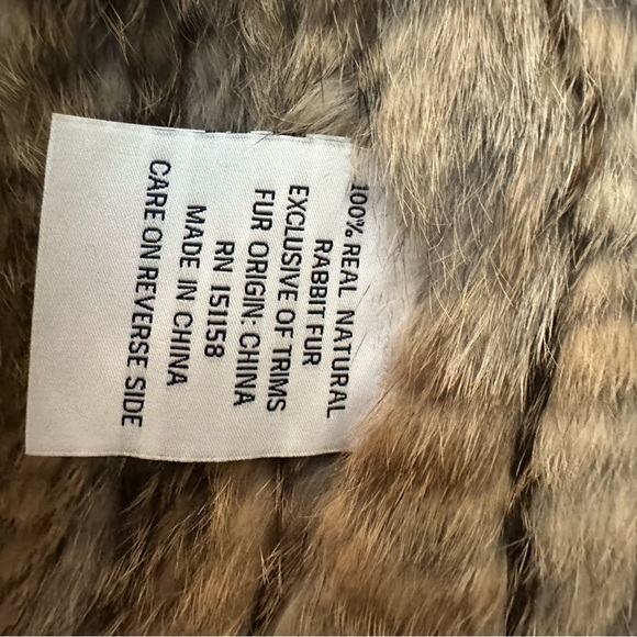 525‎ America - Vest with Hood - 100% Rabbit Fur - Size Small hooded - Picture 3 of 4